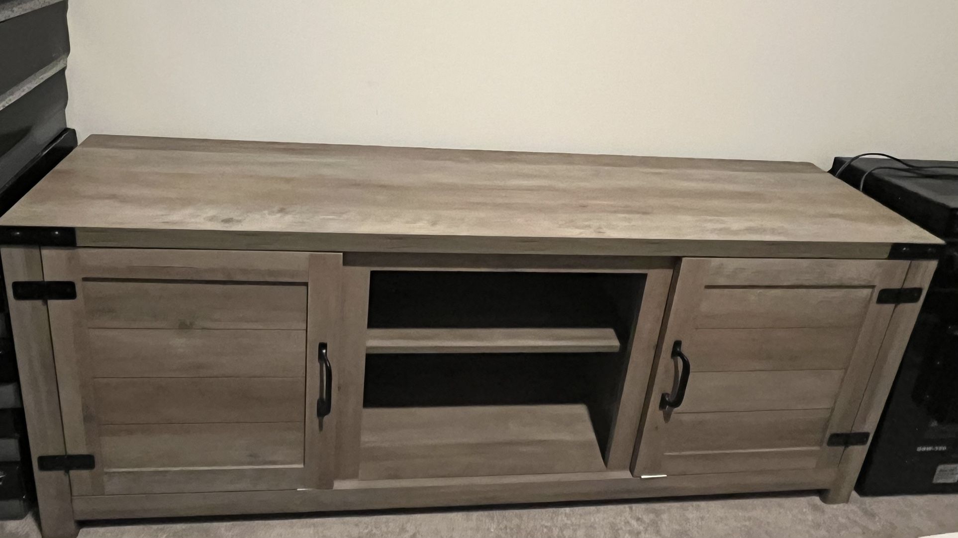 Modern Farmhouse TV stand — 65” TVs