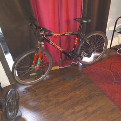 TREK 6500 ZX MOUNTAIN  BIKE