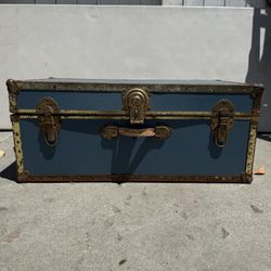 Old Vintage Treasure Chest 
