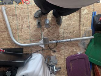 Pot puller davit