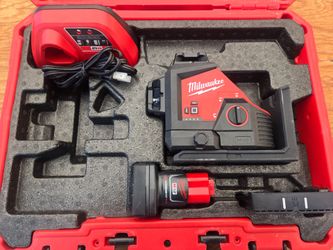 Milwaukee
M12 12-Volt Lithium-Ion Cordless Green 250 ft. 3-Plane Laser Level Kit with One 4.0 Ah Battery, Charger and Case