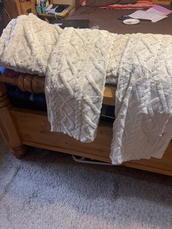 King Size Cover With Shams