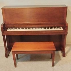 Everett Upright Piano
