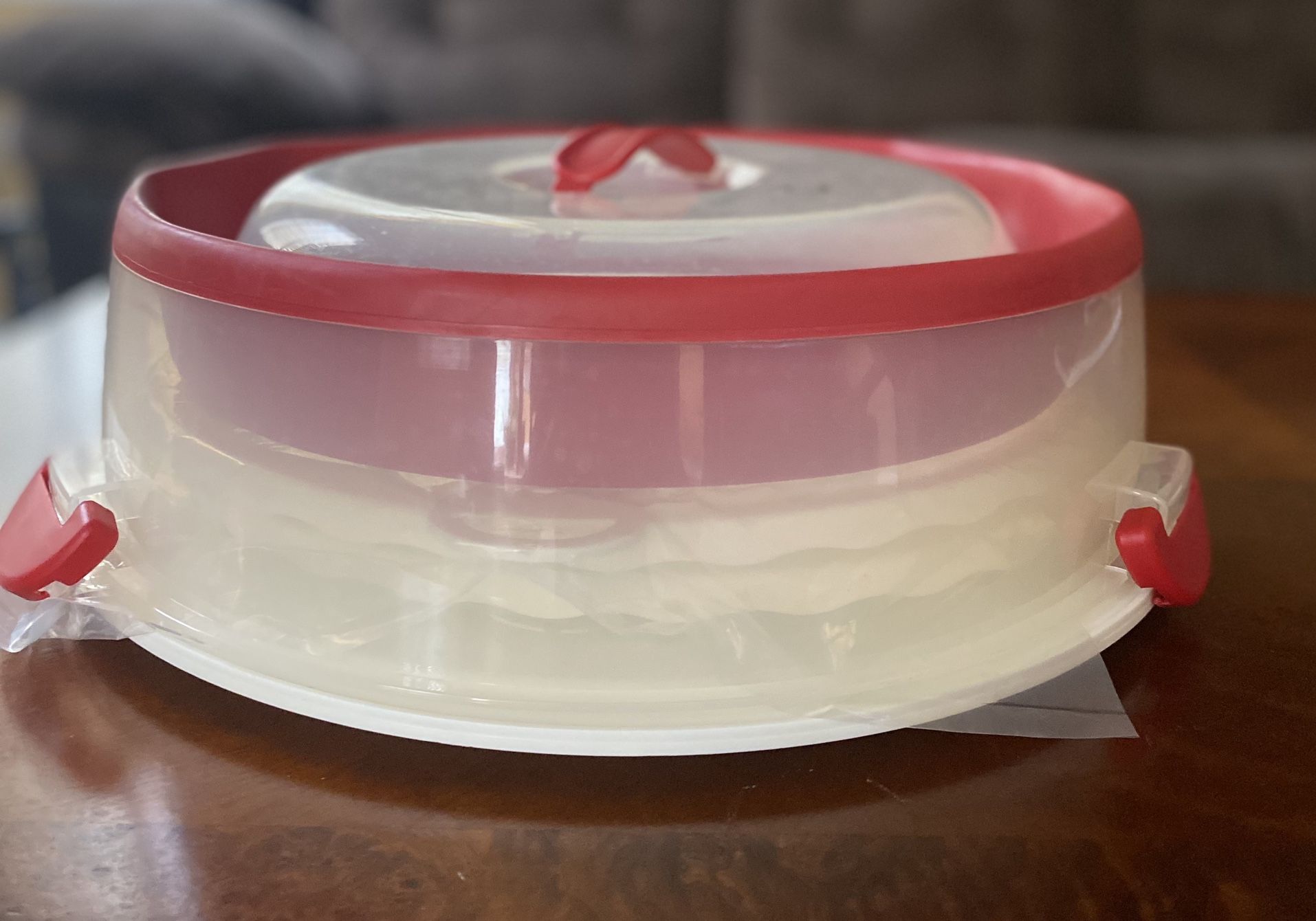 Martha Stewart Cake & Cupcake Stand / Carrier