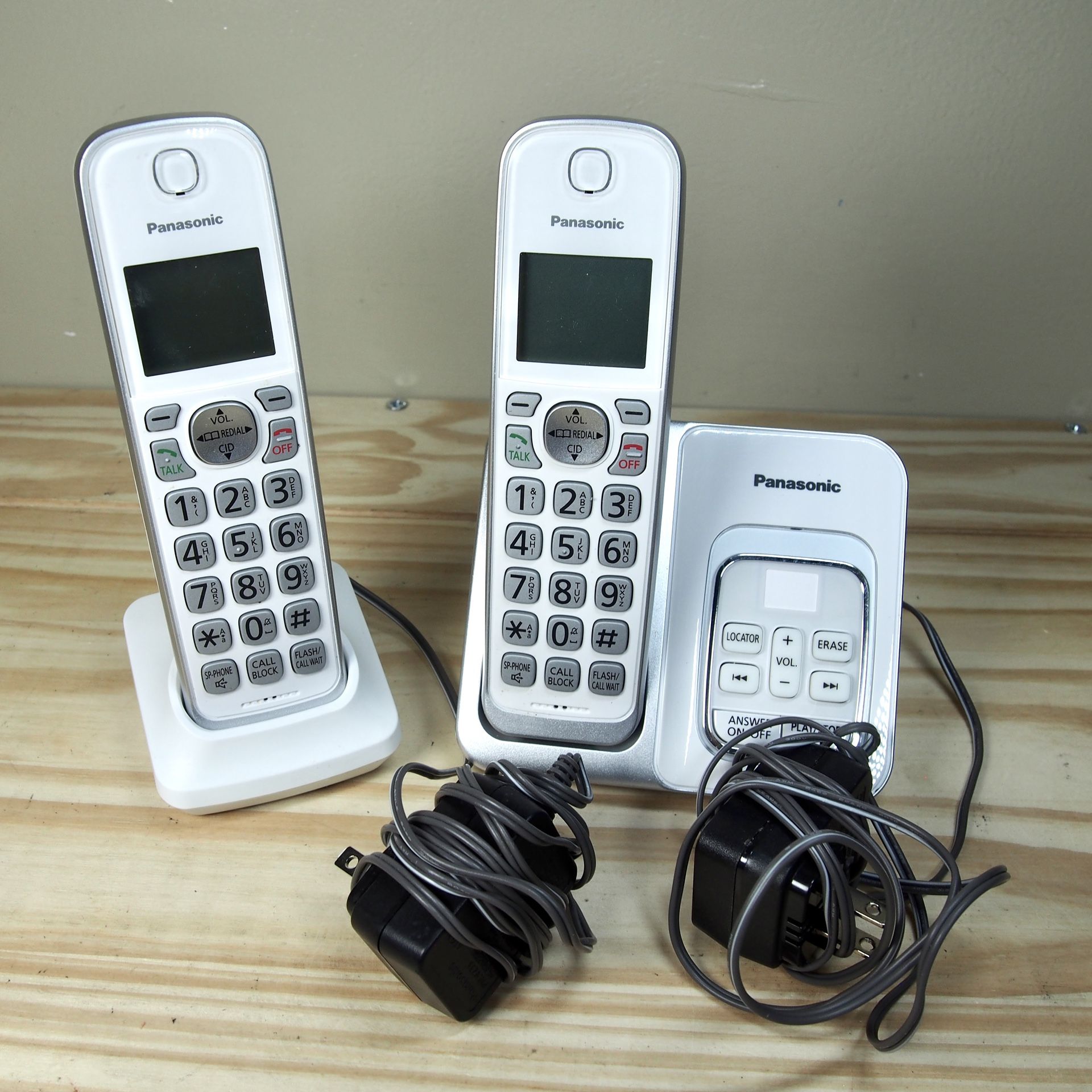 Panasonic KXTGD530 Cordless Phone 2 Handsets & Digital Answering