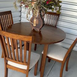 Comedor De Madera Pesada $220 Dlls