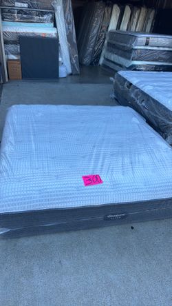 King size mattress and box Pring Simmons beauty rest