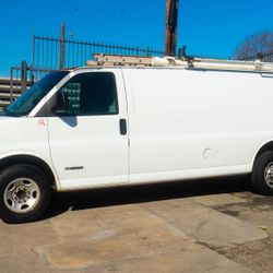 2004 Chevrolet Express 2500 Extended 