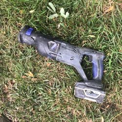 Kobalt saw
