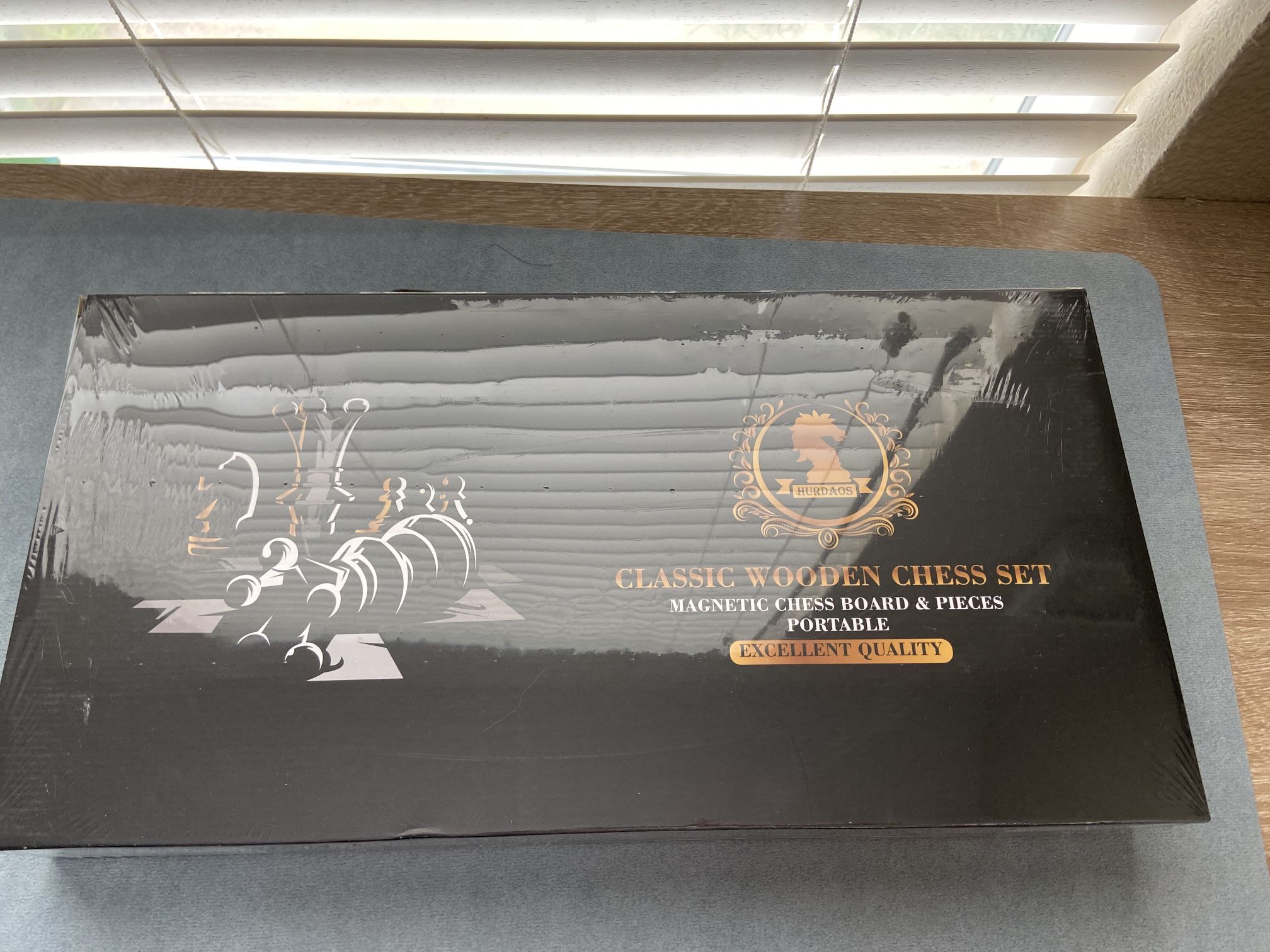 Hurdoas Magnetic Wooden Chess Set