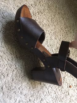 Leather/Wooden Wedges