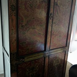 Antique Chinese Chest/closet