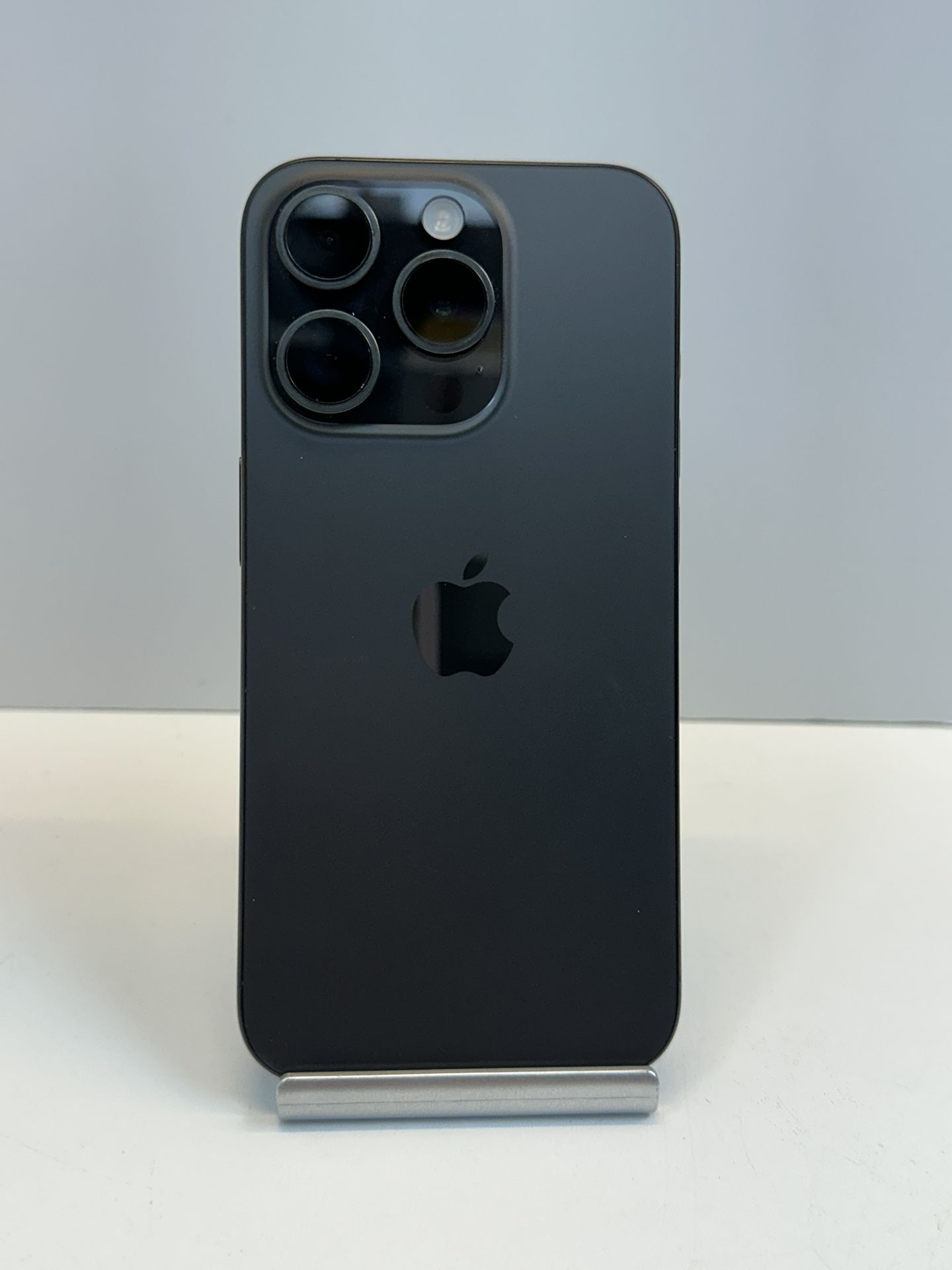 Apple iPhone 15 PRO 256gb. ( Fully Unlocked )