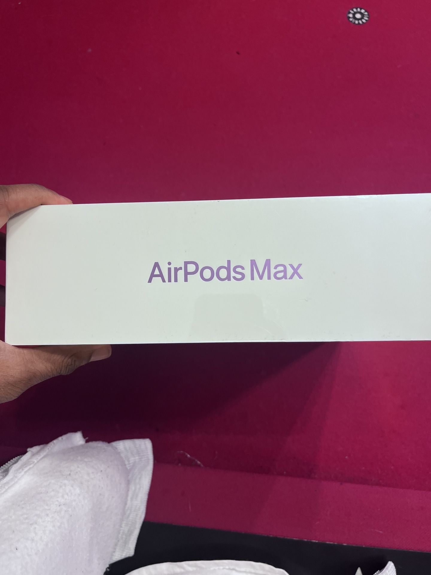 AirPod Maxes 