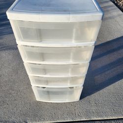 drawer tower
5 drawer
plastic
no crack
12x14x24H"
