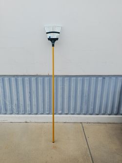 Shrub Leaf Rake Poop Rake W/ Steel Handle! New!