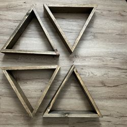 Triangle Shelves (Set Of 4)