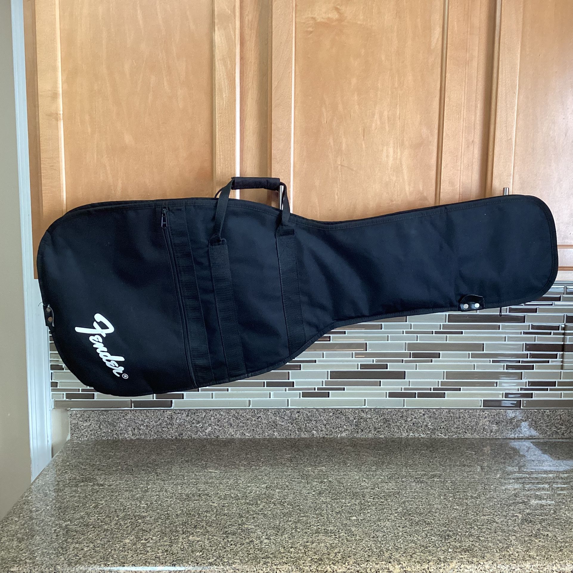 Guitar Carry Bag-Fender.     (G)