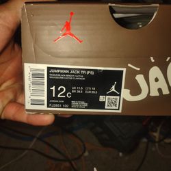 12c Travis Scott Jordans