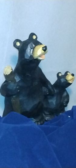 TOO CUTE!! Mama Bear With Her Baby Bear 🐻 Cub