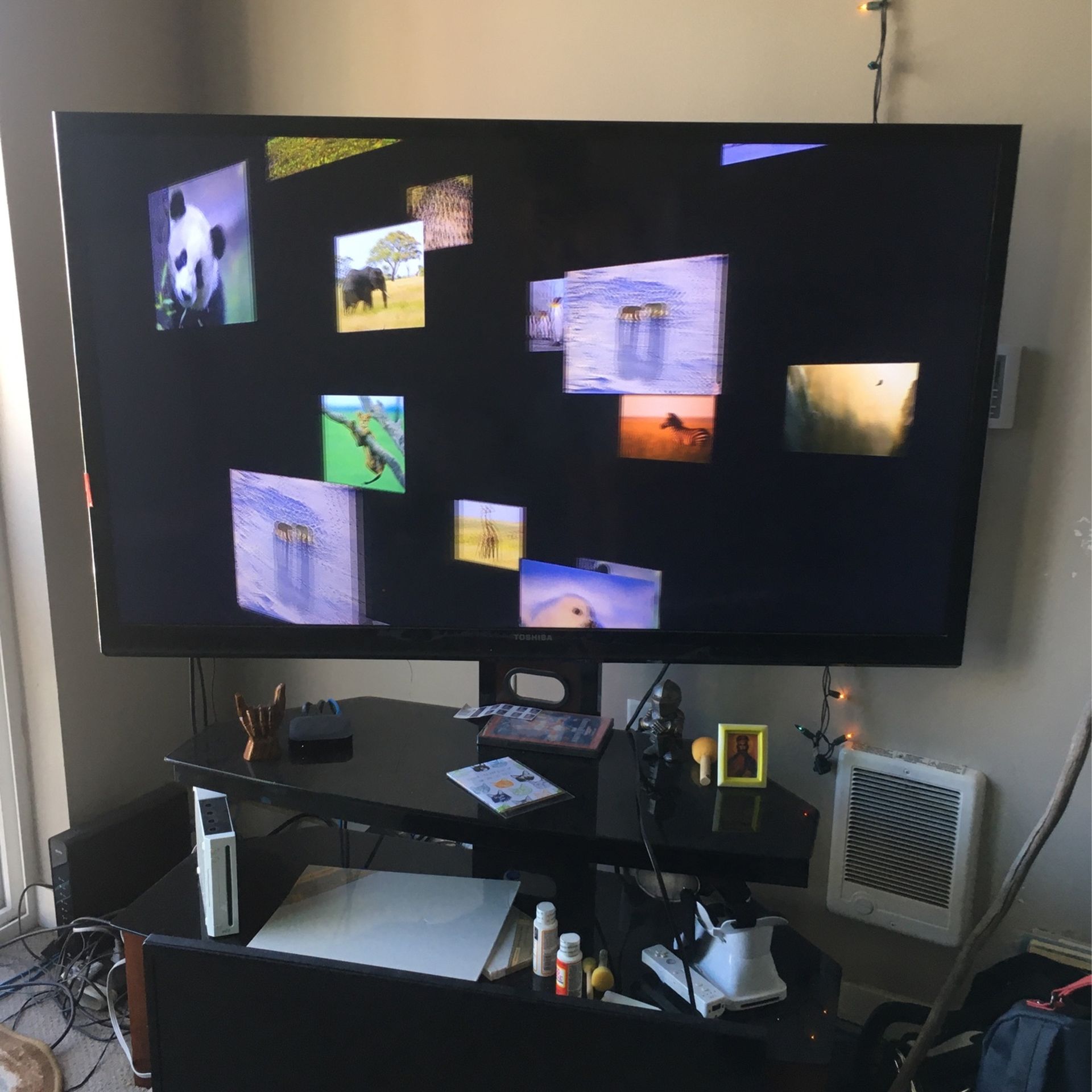 Toshiba Flatscreen TV 