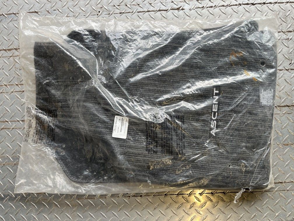 Genuine OEM Subaru Ascent Black Floor Mat Set J505SXC000. Brand new