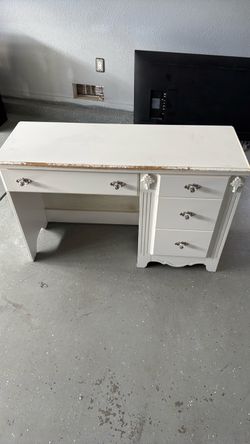 White Wood Desk with Drawers