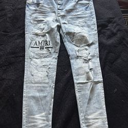  Amiri Jeans