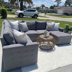 Clean Sectional W Pop Up Bed 