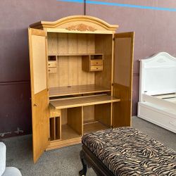 Cabinet Desk