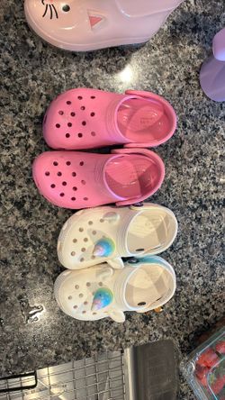 Girl crocs
