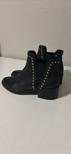 Boots Steve Madden size 7