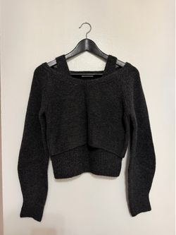 GU sweater