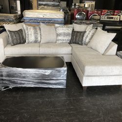 BRAND NEW SECTIONAL SOFA COUCH 