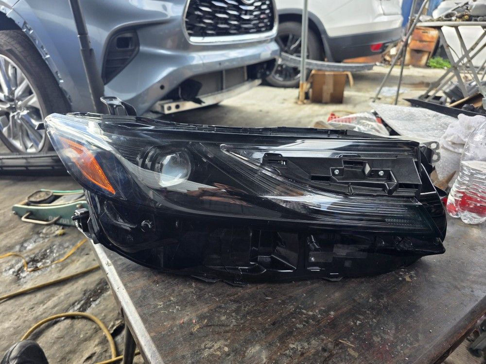 2024- 2025 Toyota Camry Right Headlight 