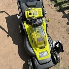 Exclusive  RYOBI  ONE+ 18V 13 in. Cordless Battery Walk Behind Push Lawn Mower with 4.0 Ah Battery and Charger  