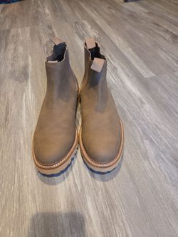 Steve Madden Men's Suede Chelsea Boots - Tan / Light Brown - Size Tag 7 (Fits like 7.5 - 8) - Brand New / Never Worn