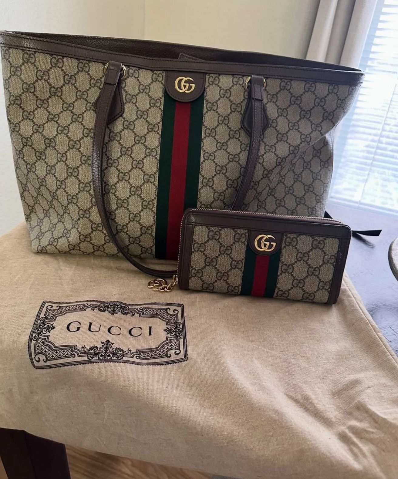 Authentic Gucci Tote Bag & Wallet Set - GG Monogram w/ Dust Bag