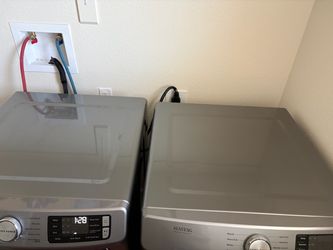 Maytag Washer and Dryer Set