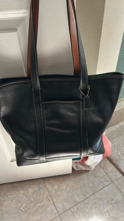 Coach vintage leather tote black