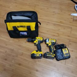 Dewalt Drill, Bag, And Charger(all Work)