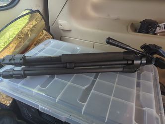 Camera tripod