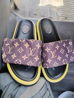 Sandals Louis Vuitton