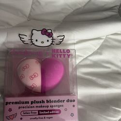 Hello Kitty Beauty Blender 