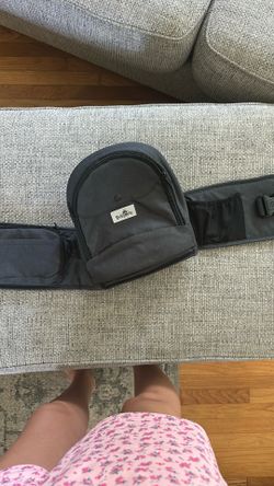 Baby hip carrier