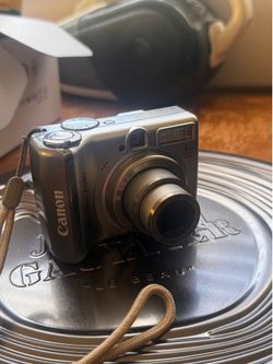 Vintage Canon Powershot a560