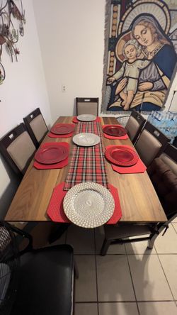 Dinning Table With 6 Chairs 