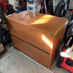 2 Drawer File cabinet