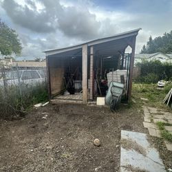 Dog kennel Or Storage