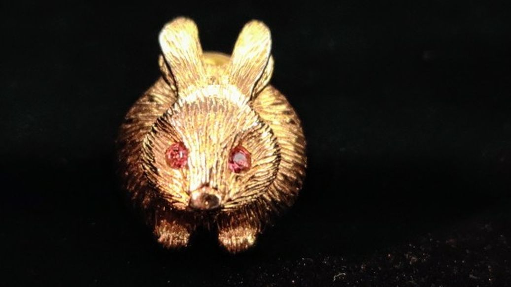 Vintage GOLD CROWN Bunny 🐇 RABBIT LAPEL PIN Pink Rhinestone Bobble Head Wobbler